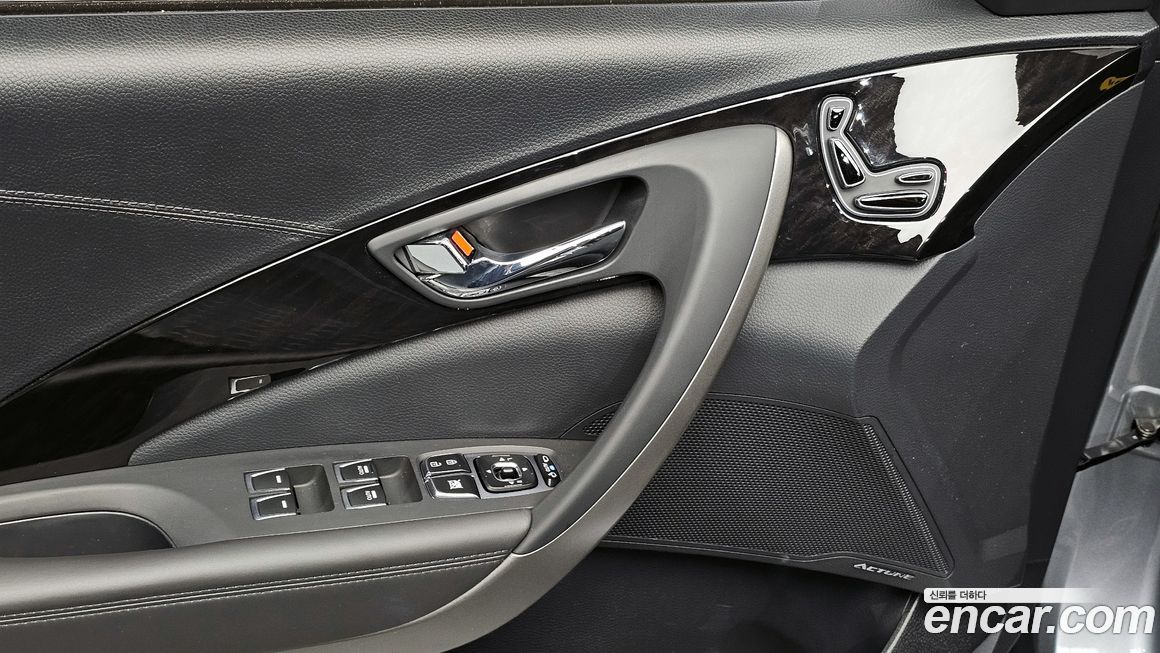 Hyundai Grandeur 2016