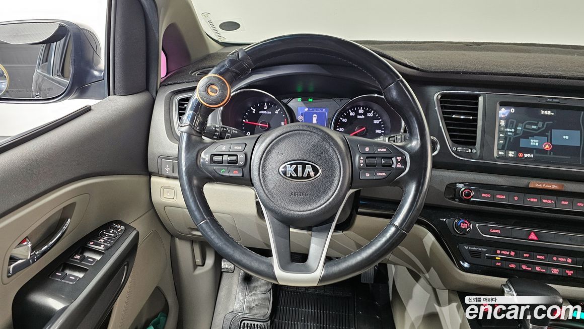 Kia Canival 2018