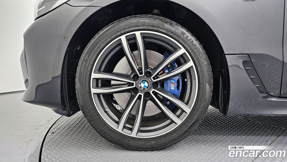 BMW Gran Turismo 2021