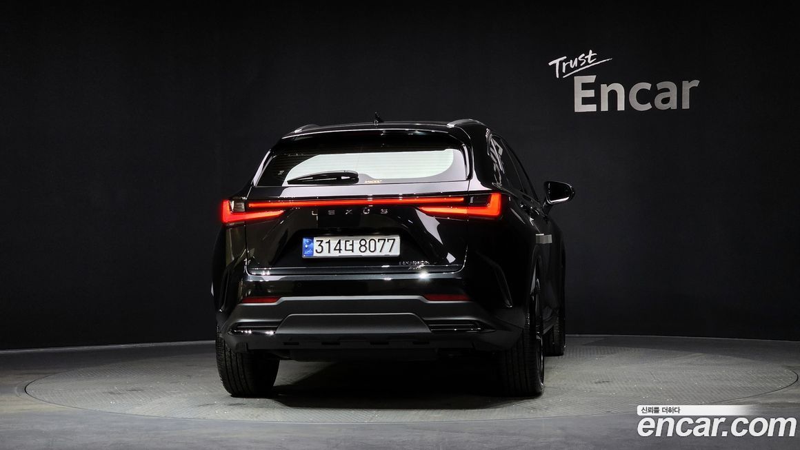 Lexus NX 2025