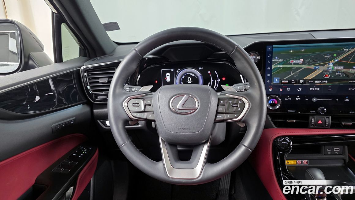 Lexus NX 2025