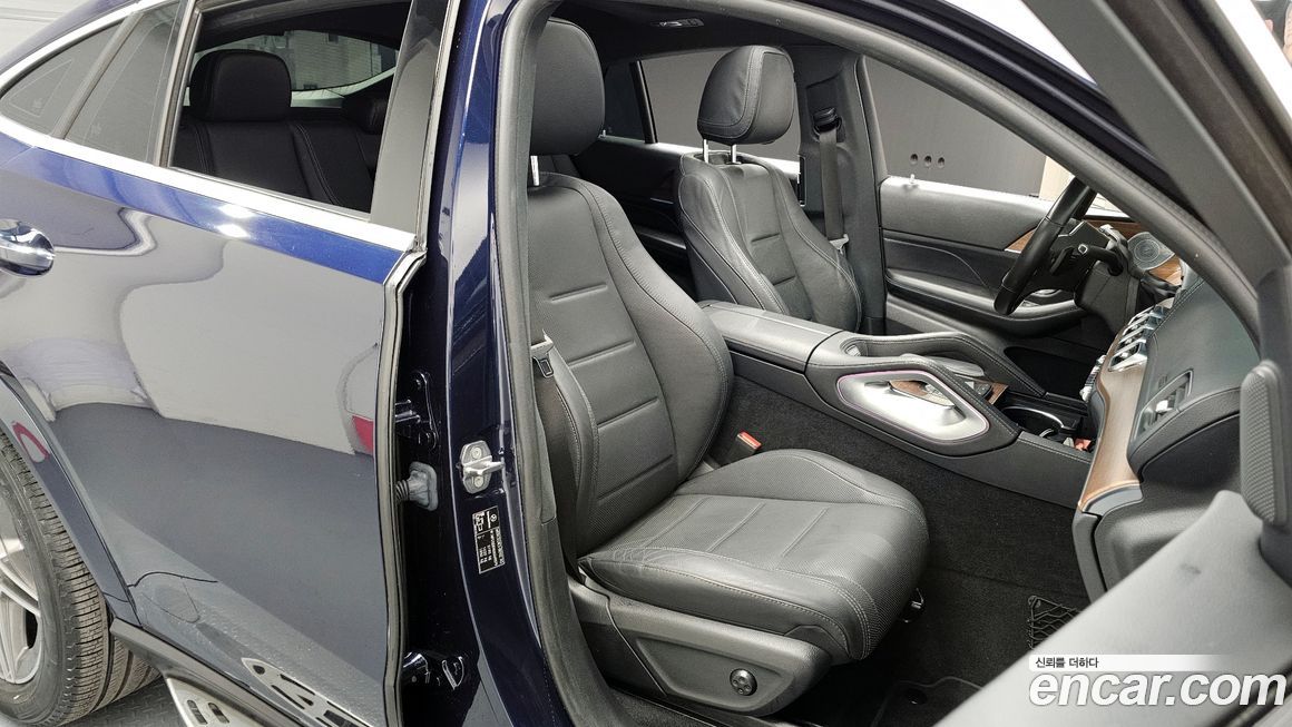 Mercedes-Benz GLE-Class 2021