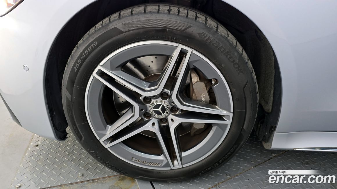 Mercedes-Benz S-Class 2022