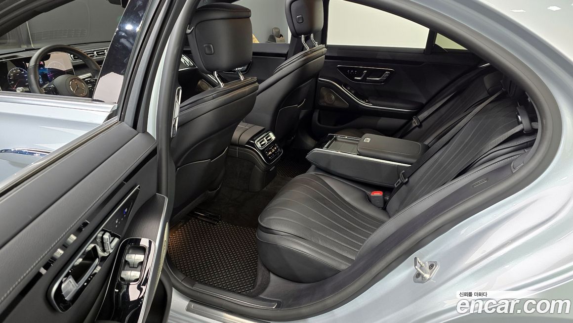 Mercedes-Benz S-Class 2022