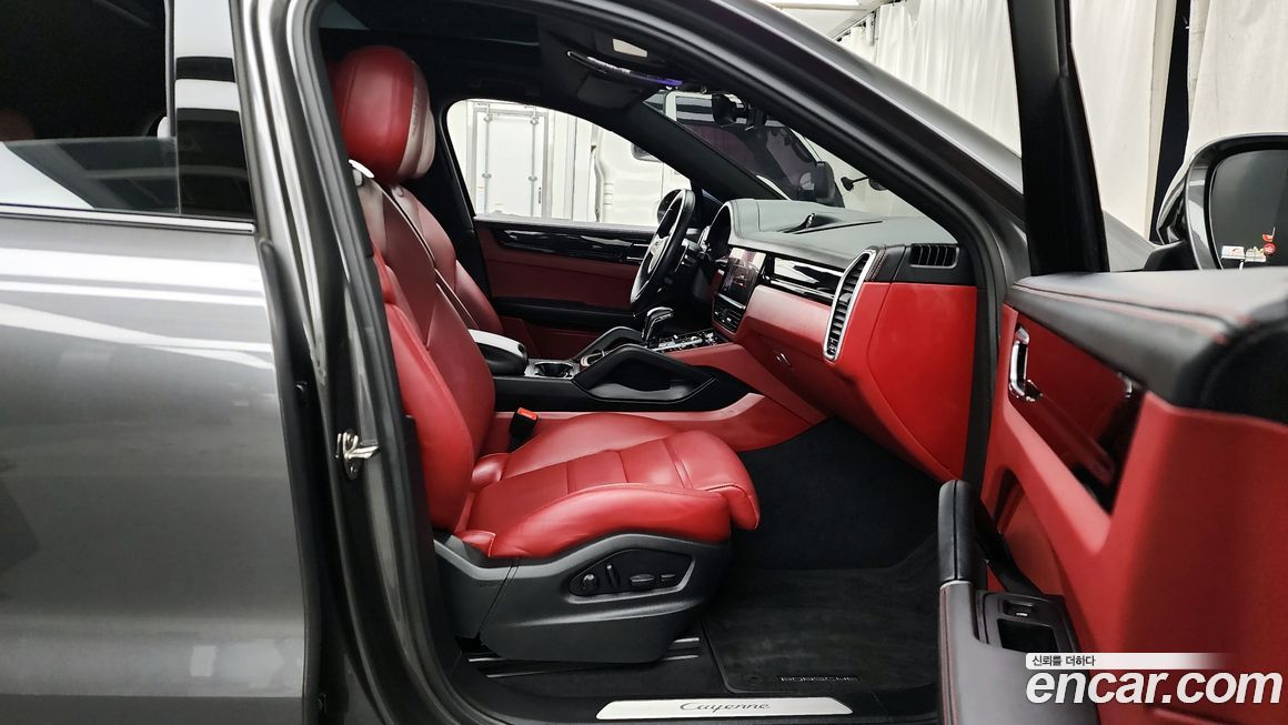 Porsche Cayenne 2023