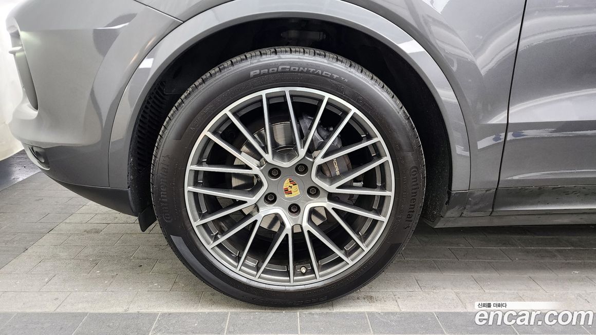 Porsche Cayenne 2023