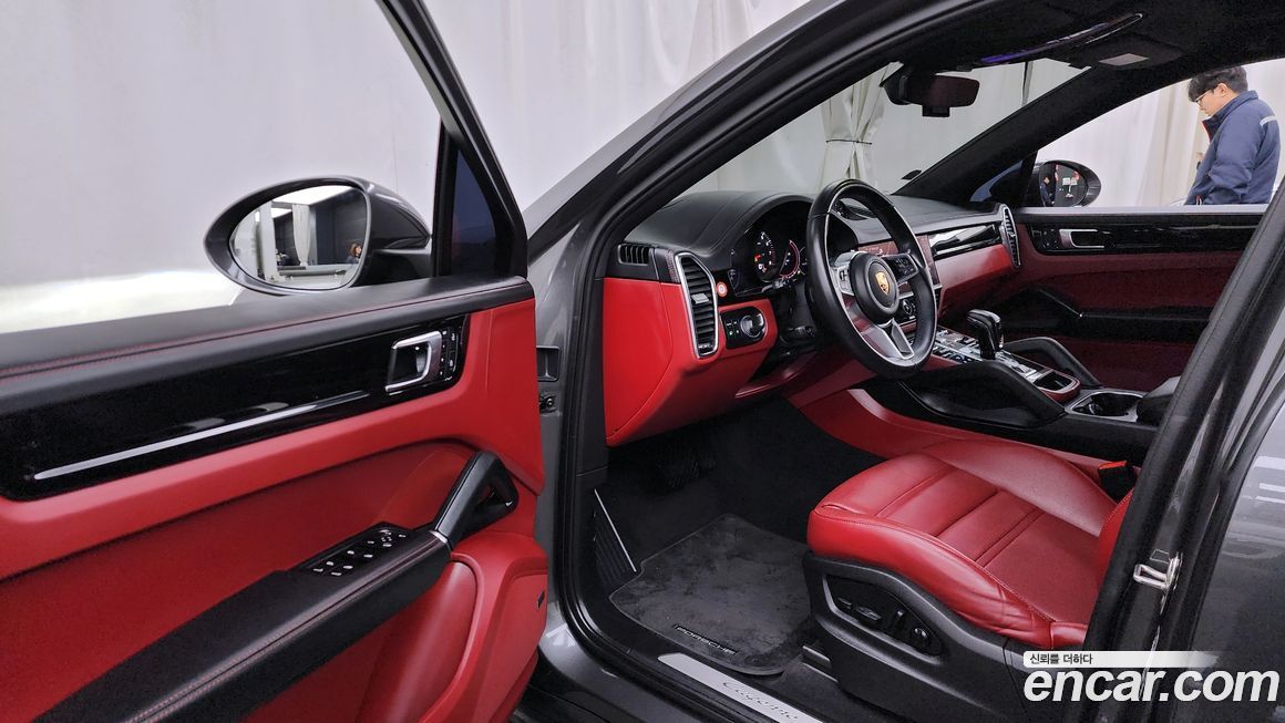 Porsche Cayenne 2023