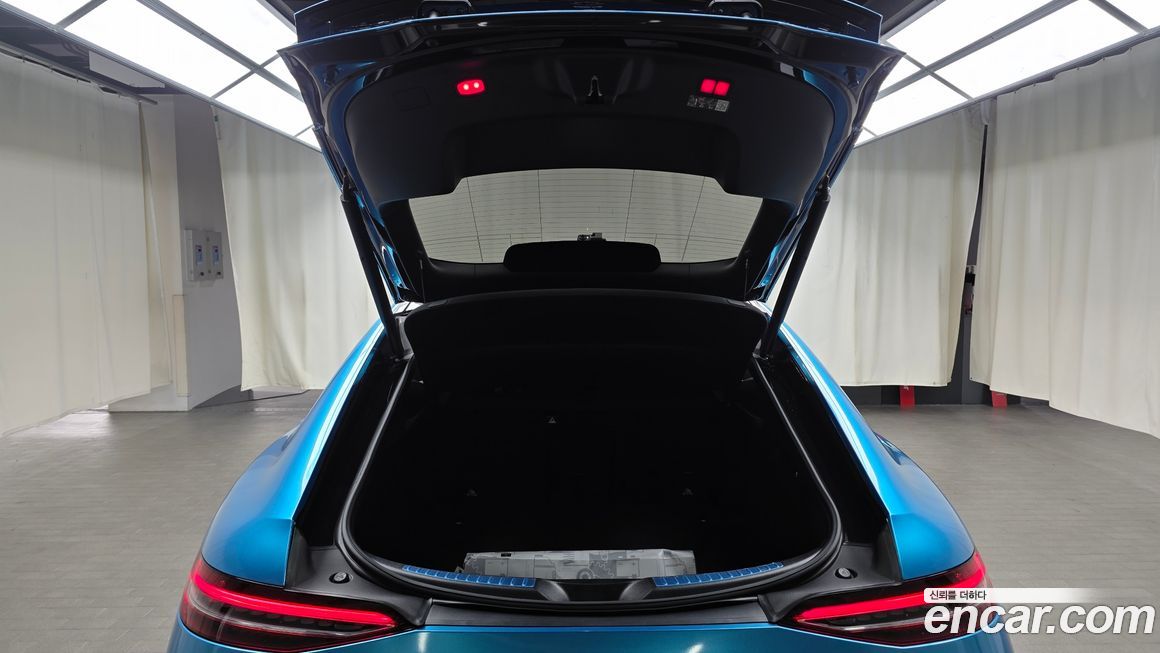 Mercedes-Benz AMG GT 2023