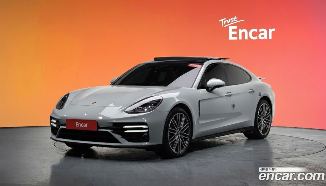 Porsche Panamera 2023
