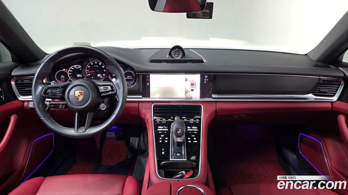 Porsche Panamera 2023