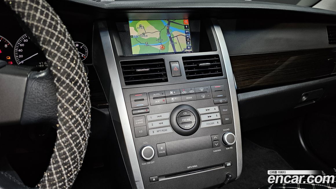 Renault-KoreaSamsung SM7 2011