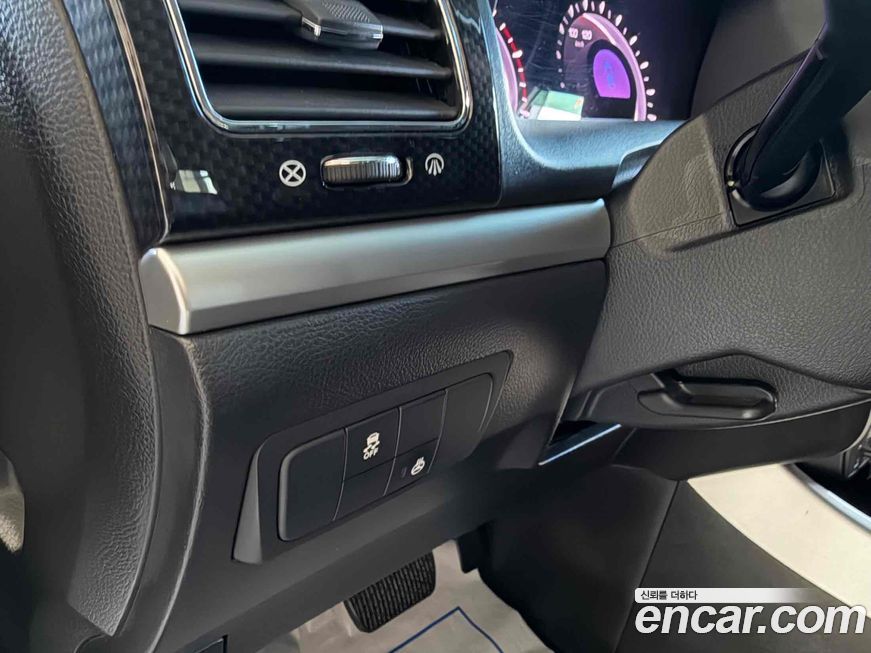 KG_Mobility_Ssangyong KORANDO 2013