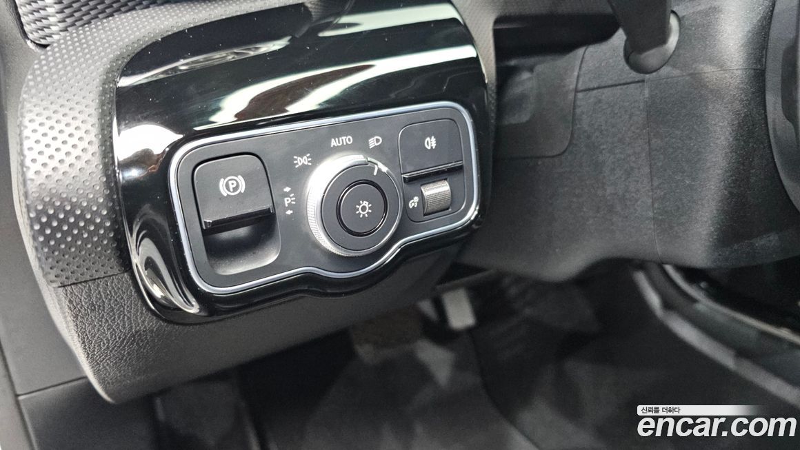 Mercedes-Benz A-Class 2021