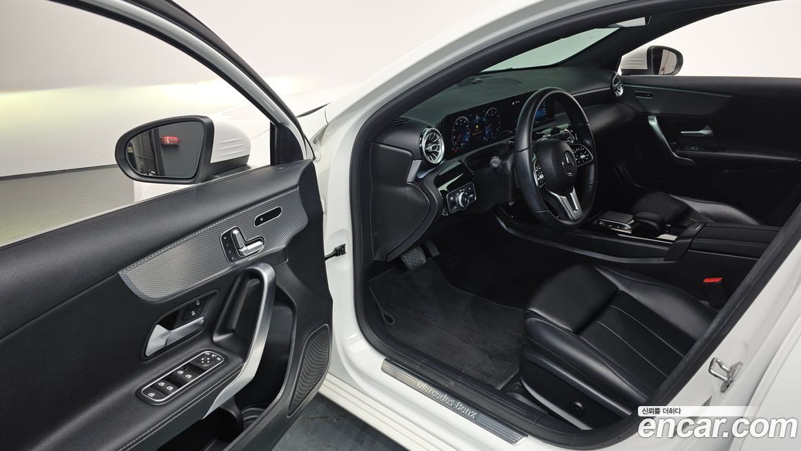 Mercedes-Benz A-Class 2021