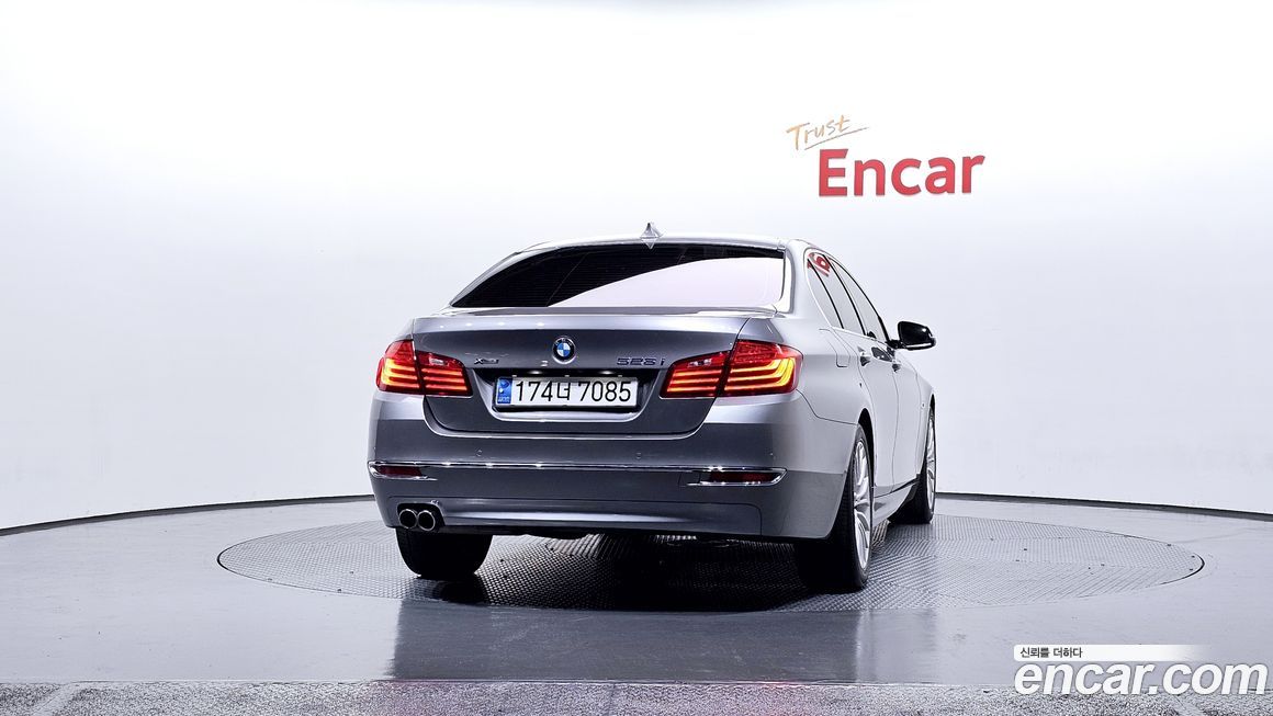 BMW 5-Series 2015