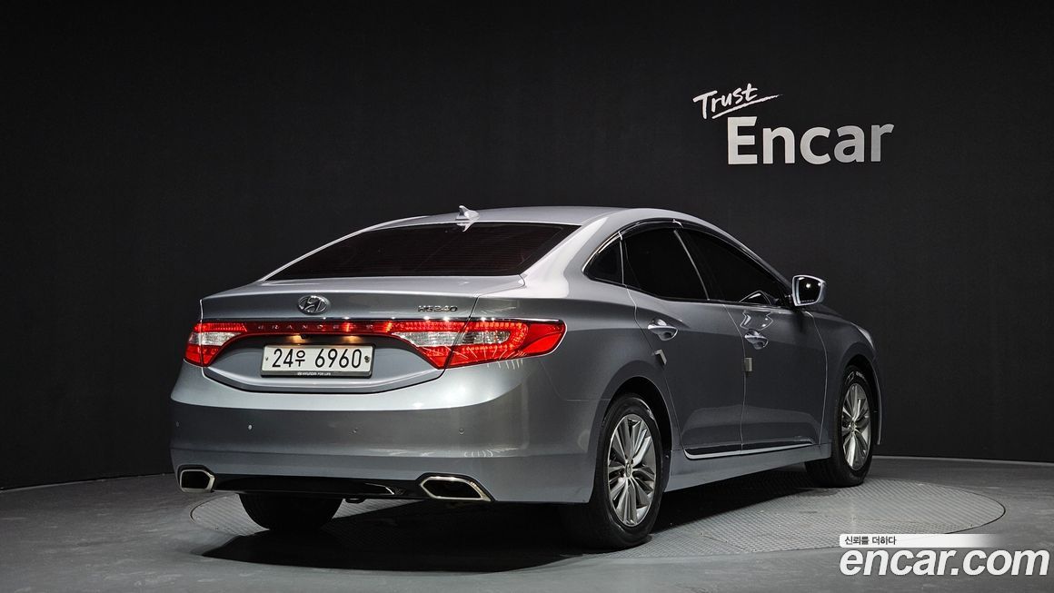 Hyundai Grandeur 2016