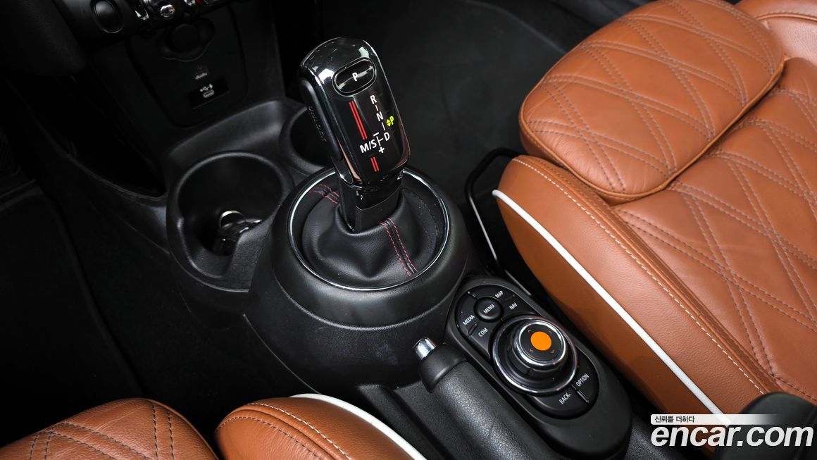 Mini Cooper Convertible 2021