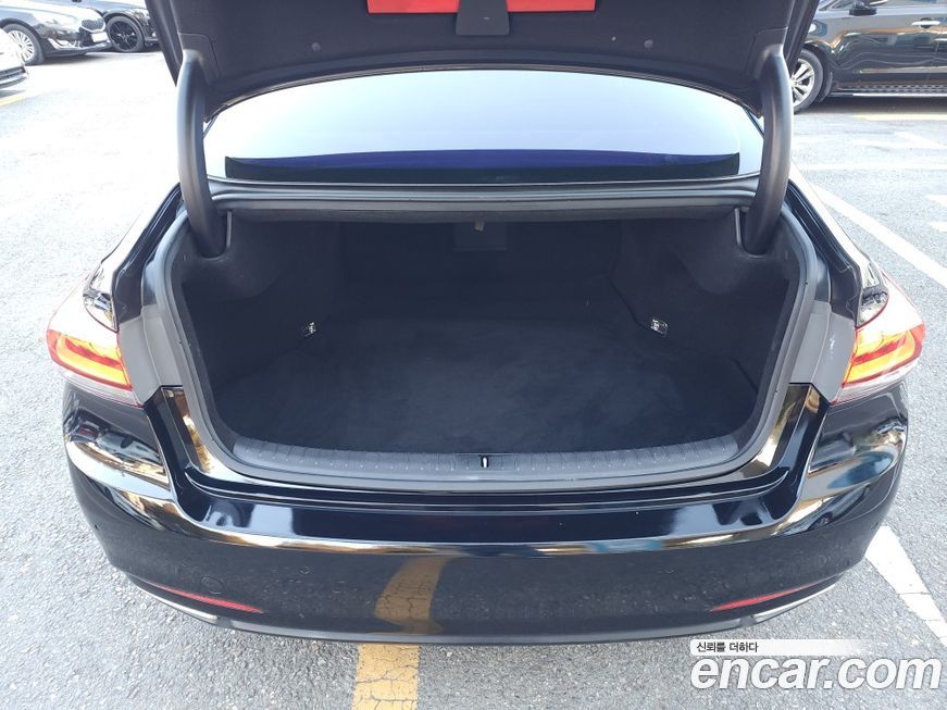 Hyundai Genesis 2016