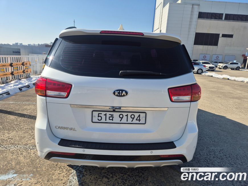 Kia Canival 2015