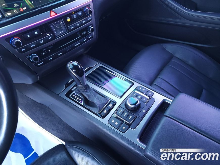 Hyundai Genesis 2016