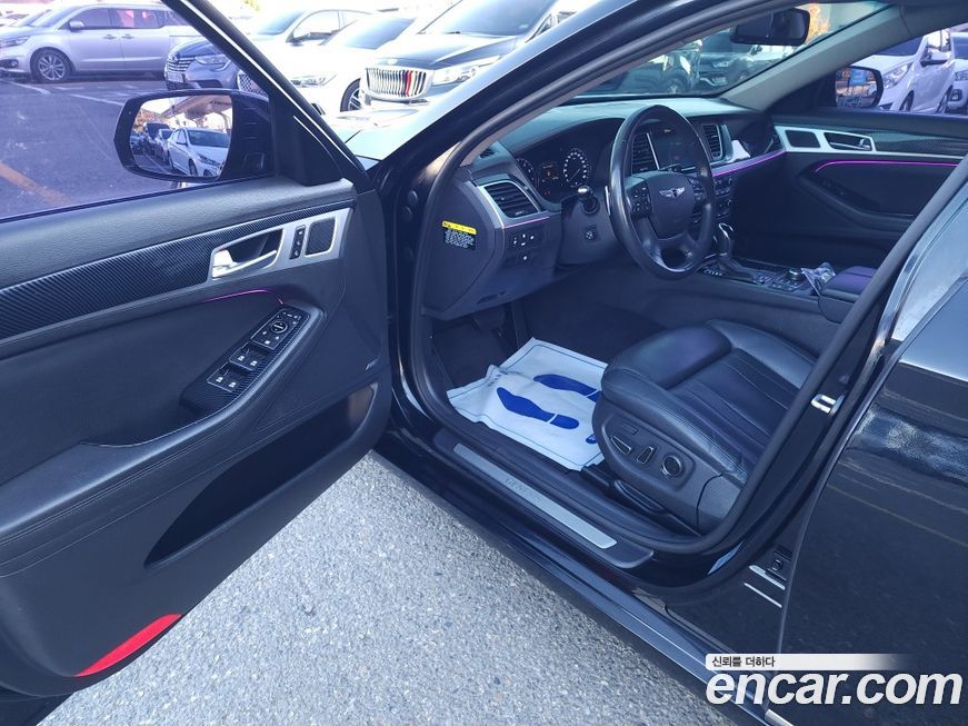 Hyundai Genesis 2016