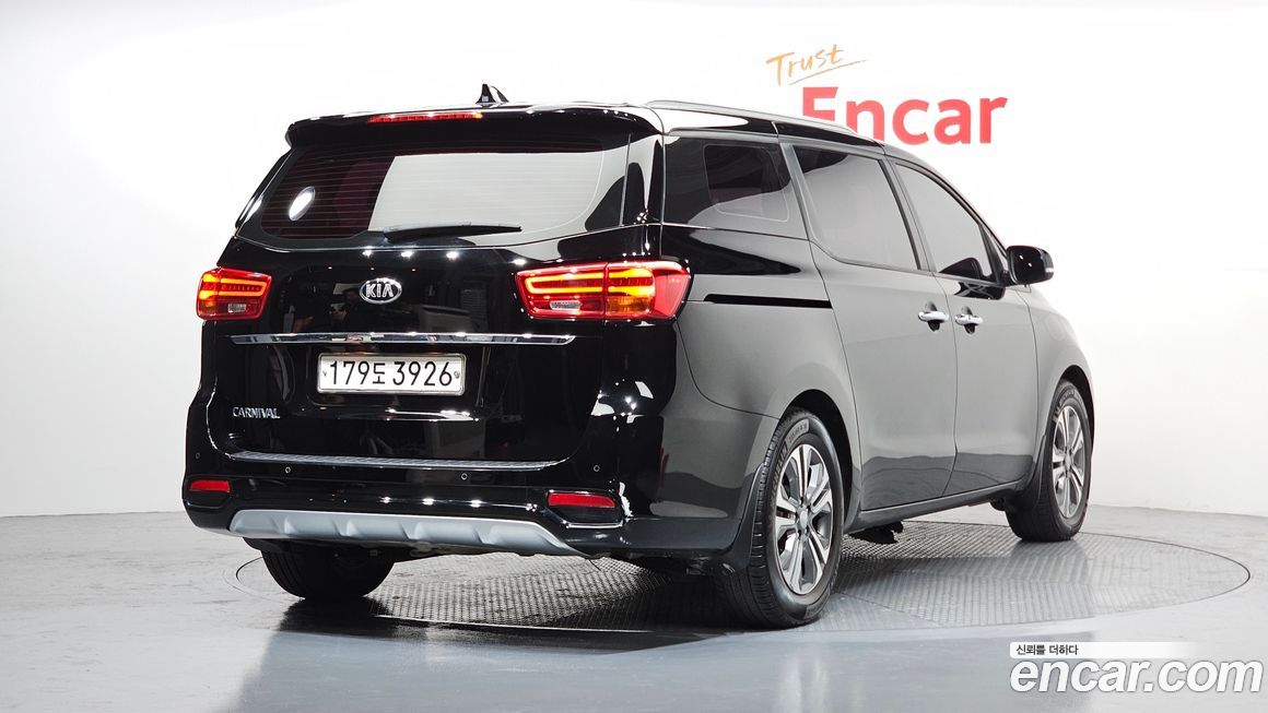 Kia Canival 2019