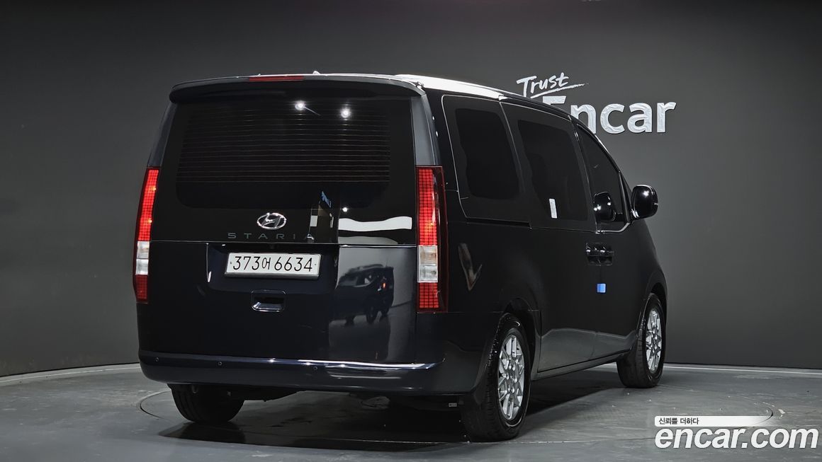 Hyundai Staria 2023