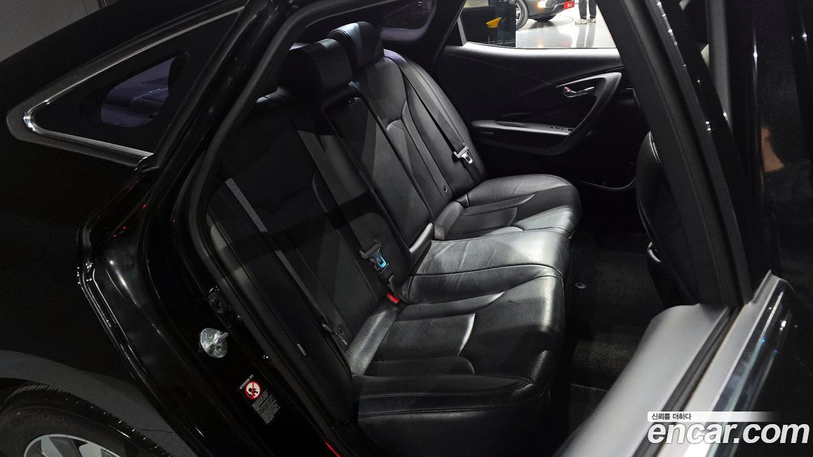 Hyundai Grandeur 2016