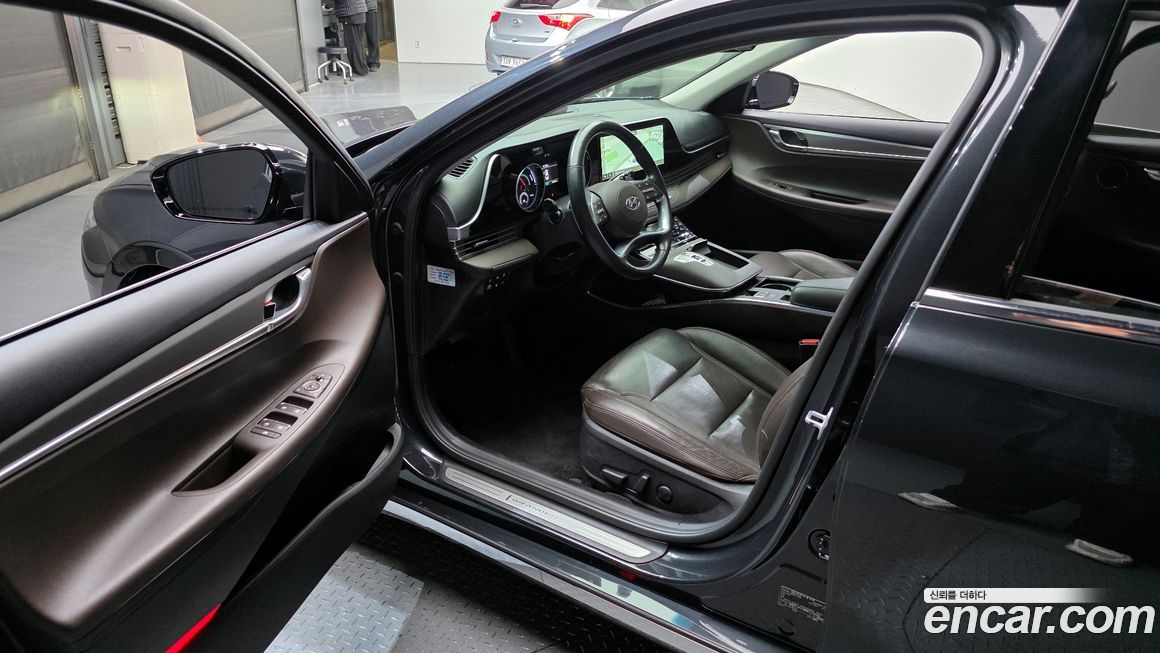 Hyundai Grandeur 2021