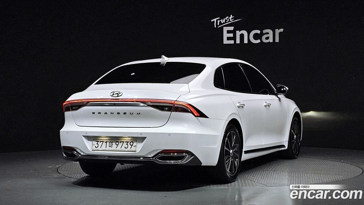 Hyundai Grandeur 2022