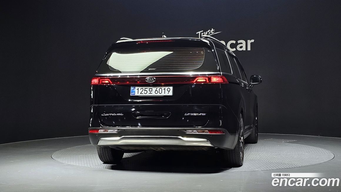 Kia Canival 2021