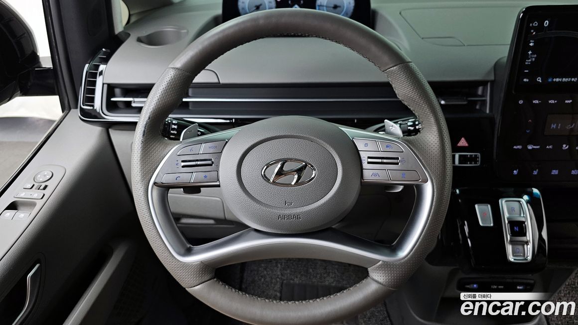 Hyundai Staria 2023