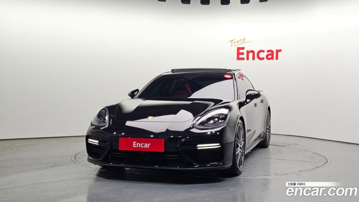 Porsche Panamera 2019