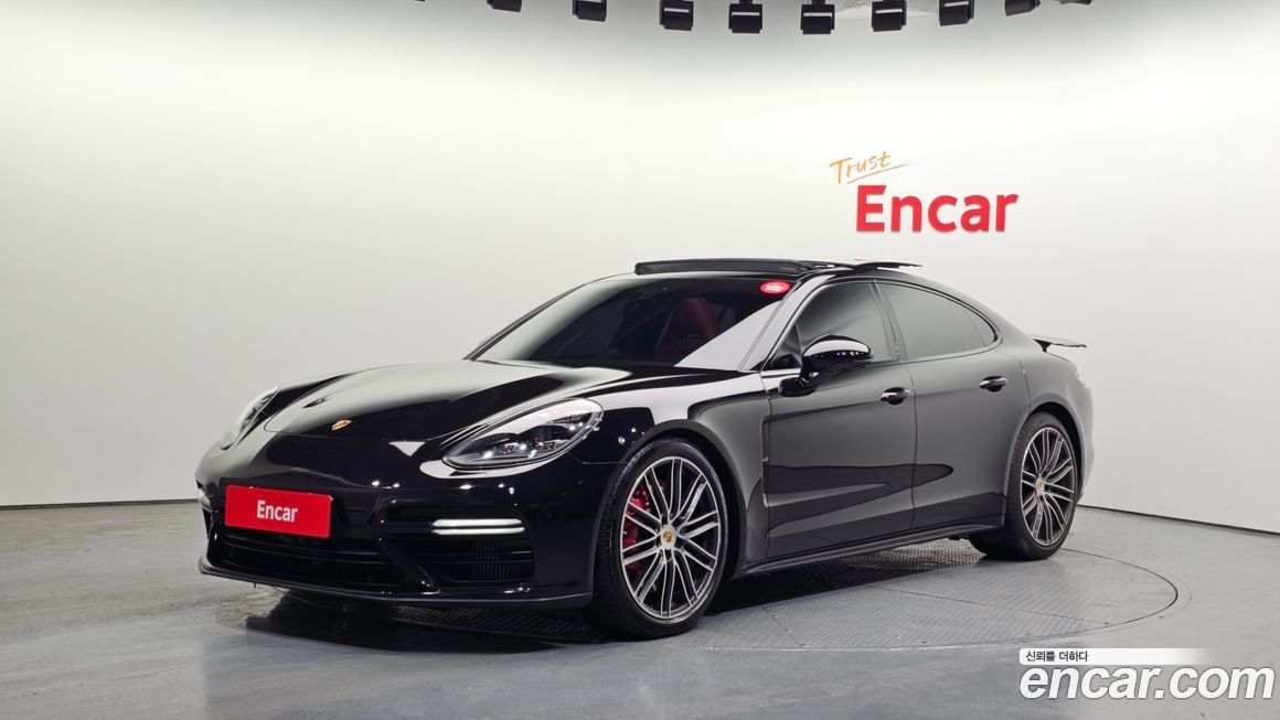 Porsche Panamera 2019