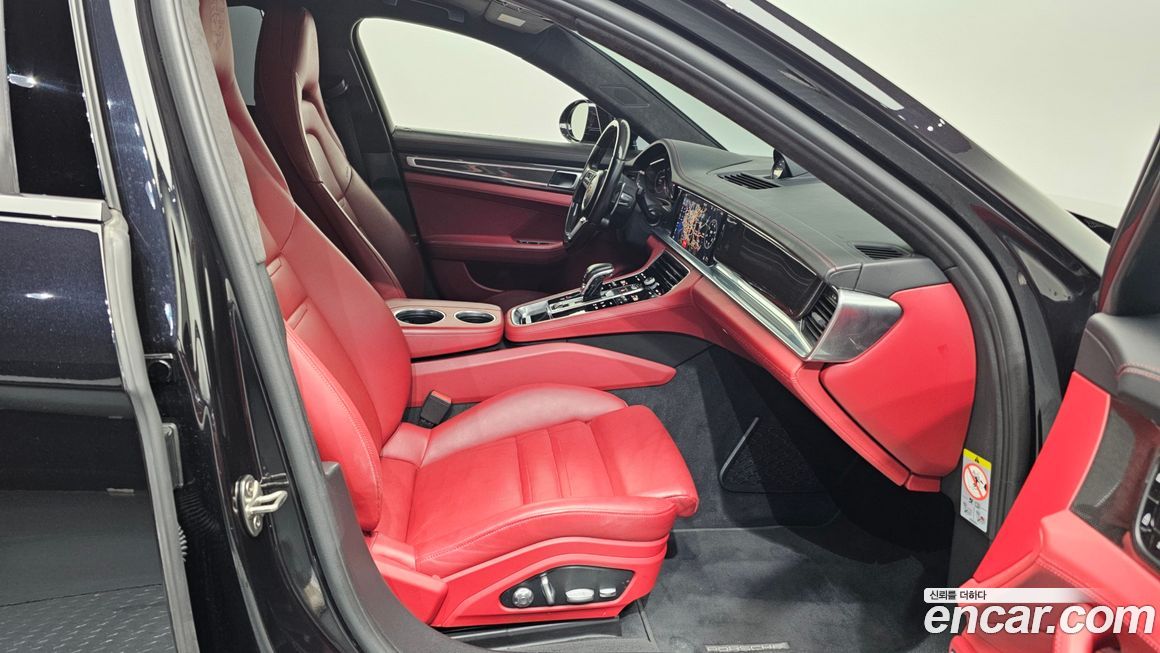 Porsche Panamera 2019