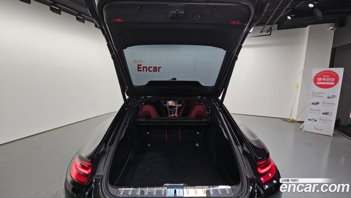 Porsche Panamera 2019