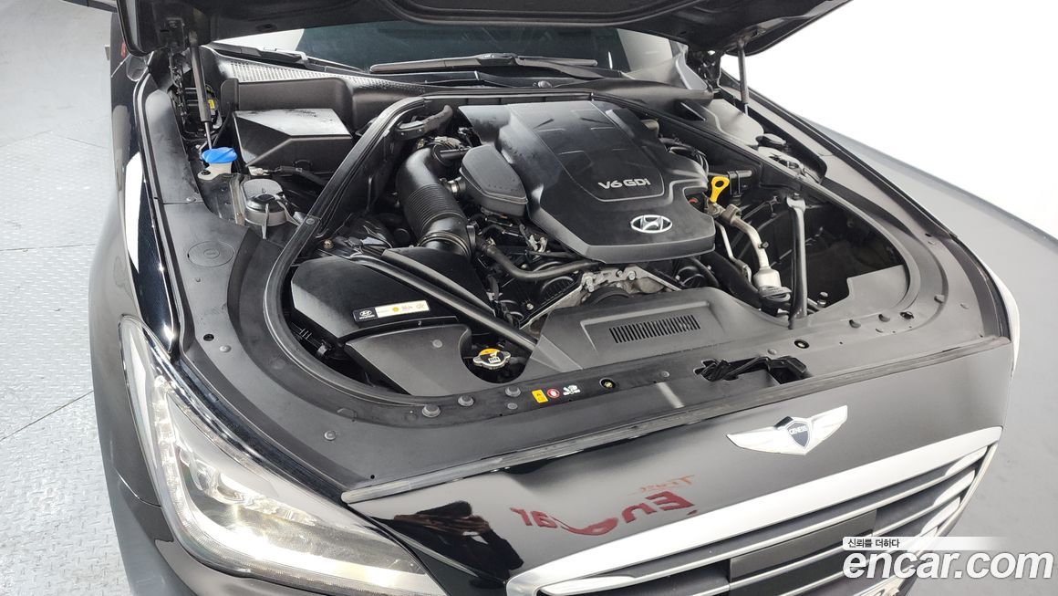 Hyundai Genesis 2016