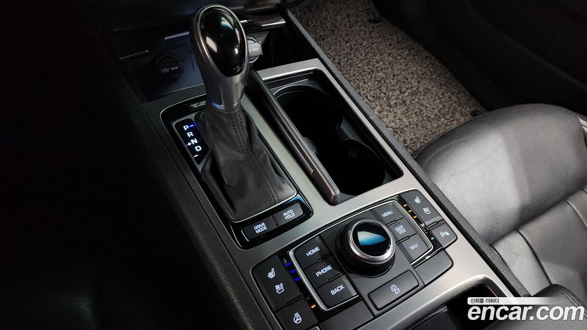 Hyundai Genesis 2016