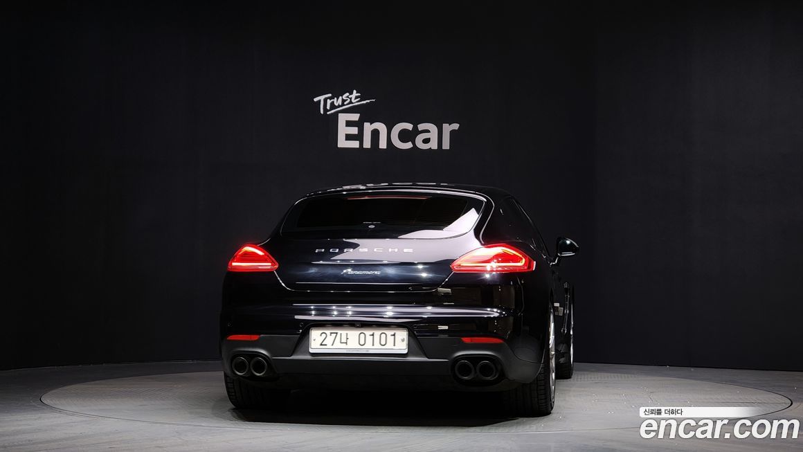 Porsche Panamera 2016