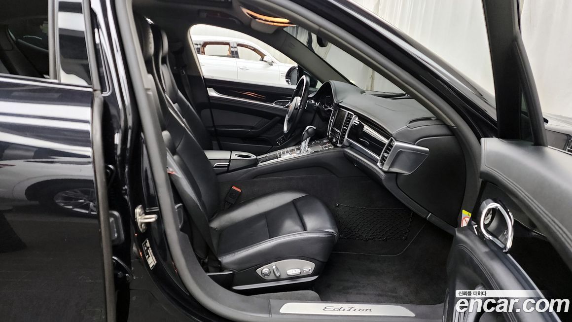 Porsche Panamera 2016