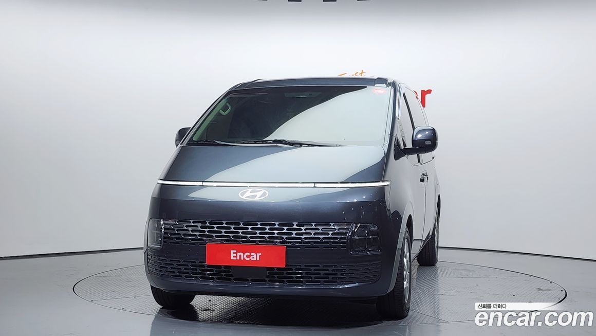 Hyundai Staria 2025