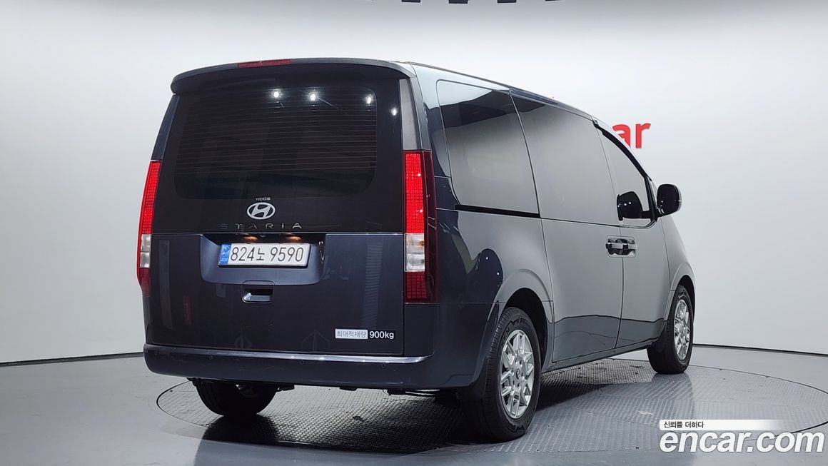 Hyundai Staria 2025