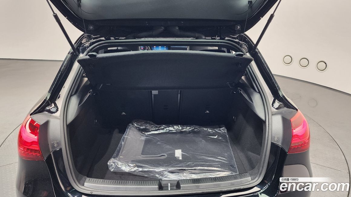 Mercedes-Benz A-Class 2025