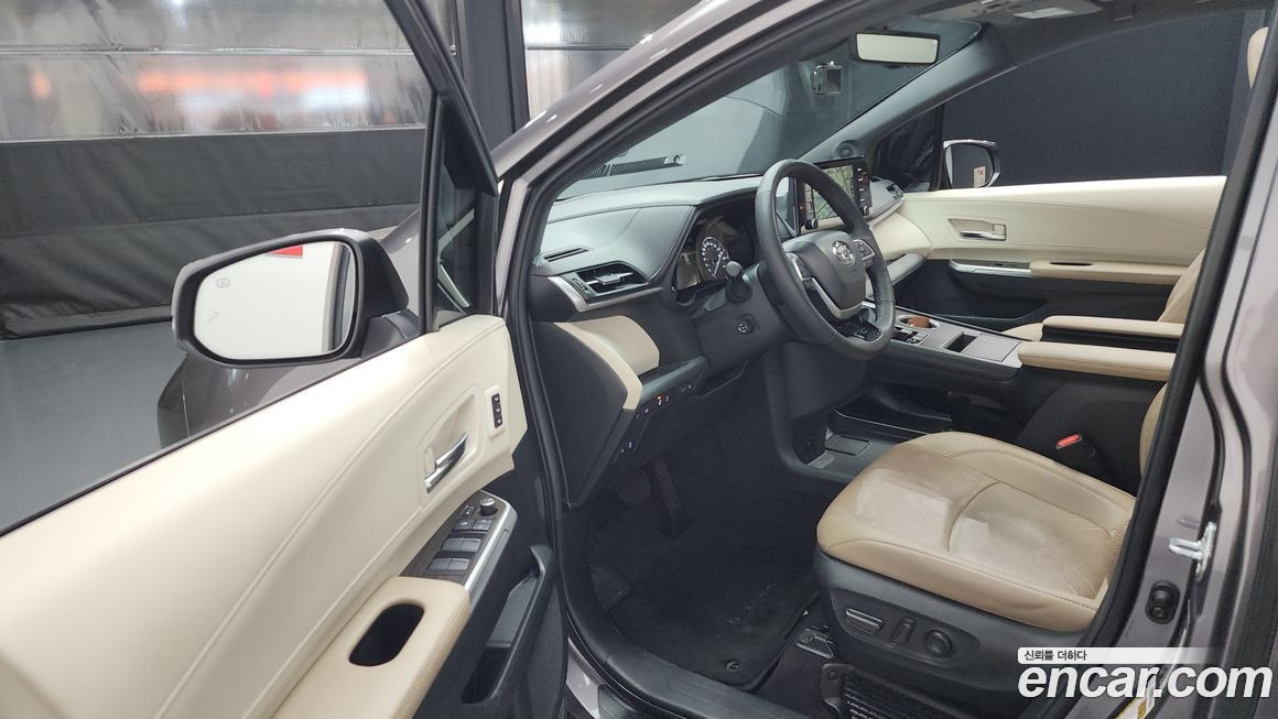 Toyota Sienna 2023