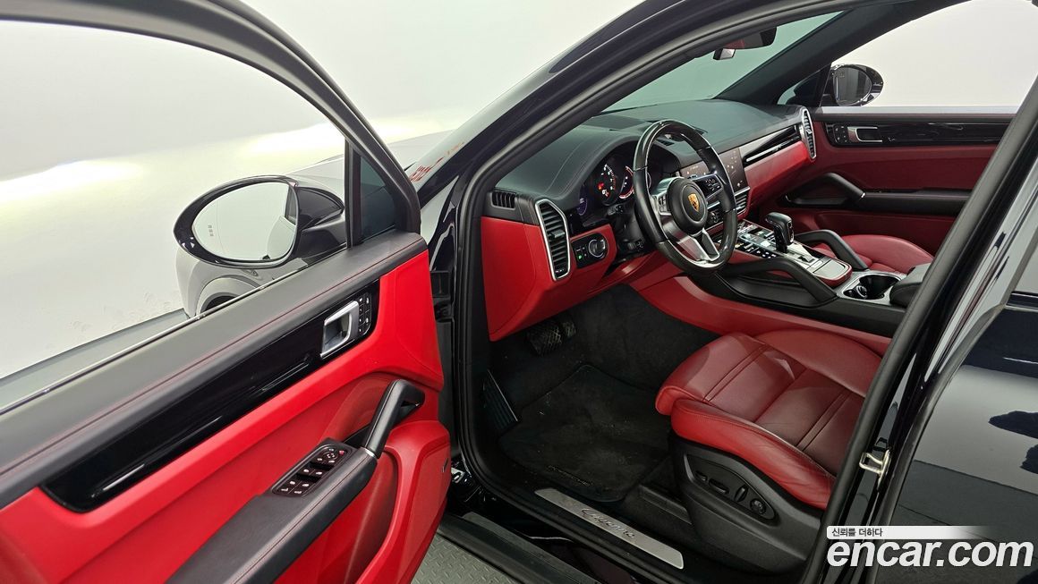 Porsche Cayenne 2022