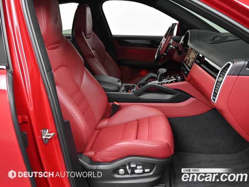 Porsche Cayenne 2021