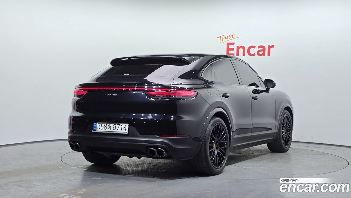 Porsche Cayenne 2022