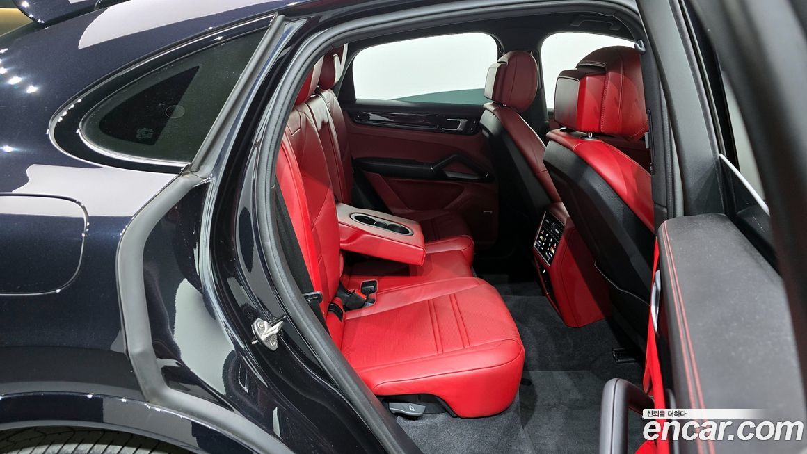 Porsche Cayenne 2022