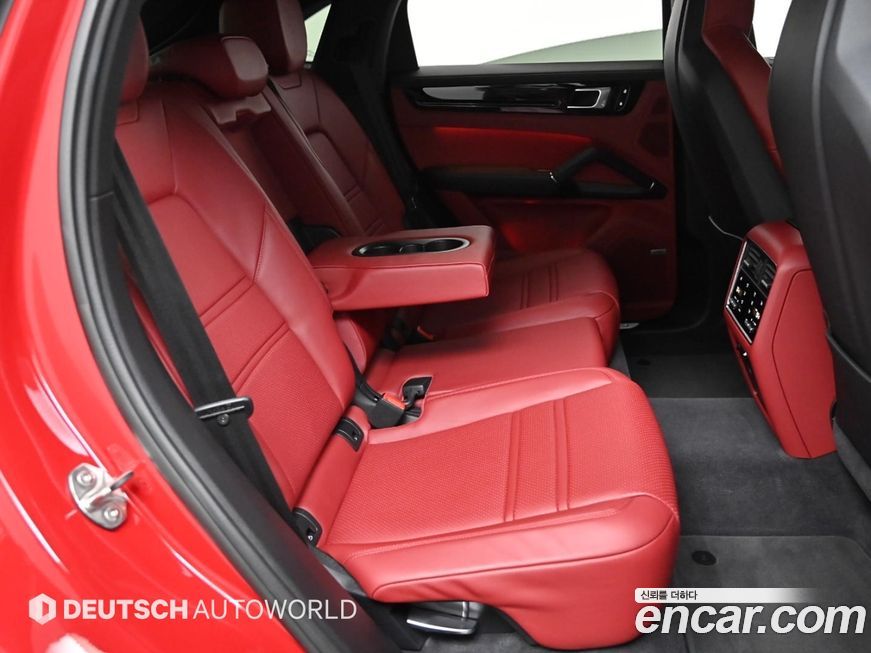 Porsche Cayenne 2021