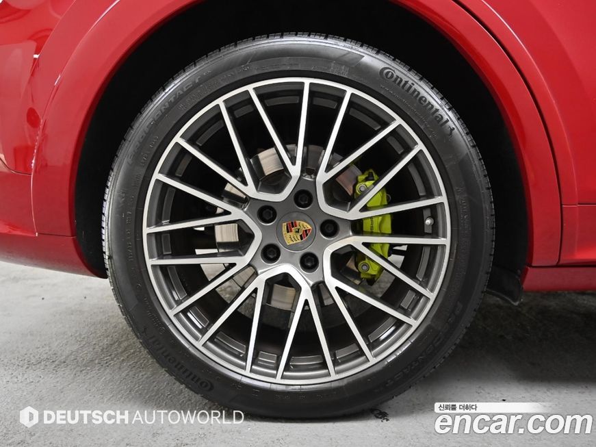 Porsche Cayenne 2021